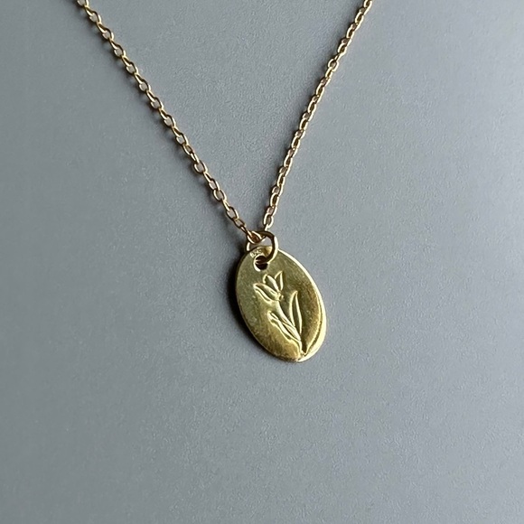24k Gold Vermeil Tulip Pendant Necklace - Picture 4 of 6